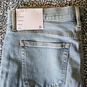 Loft The Skinny High Rise Jeans Petite size 12P/ size 31P Frayed